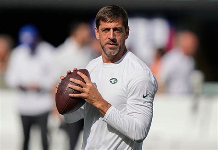 Aaron Rodgers Gives Fans a Surgery Update After Injury on Opening Day – Hollywood Life