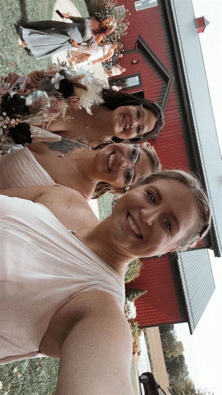 Autumn Turner Celebrity Profile – Hollywood Life