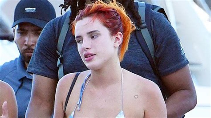 Bella Thorne Kisses Mark Emms As She Celebrates 25th Birthday In The DR: Video