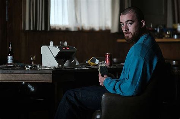 Ashtray Dies & Fez Is Arrested — Season 2 Finale Recap – Hollywood Life