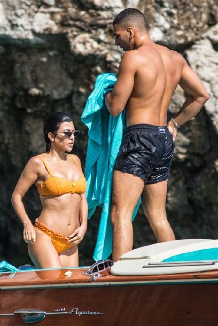 Kourtney Kardashian & Younes Bendjima’s Vacation In Capri: PICS