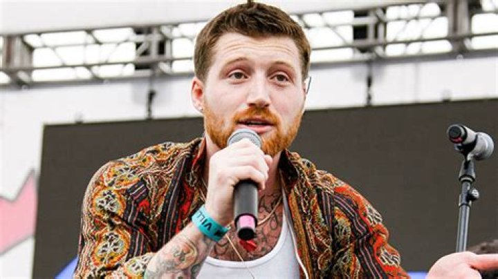 Scotty Sire Explains The Honest ‘Unsureness’ Behind His New Song ‘What’s Going On’