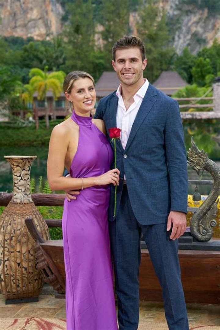 Photos Of ‘The Bachelor’ Couple – Hollywood Life